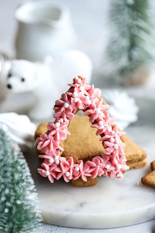 Turmeric and gingerbread cookies